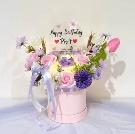 Bloom Box Akrilik Ucapan Ulang Tahun Pakpak Bharat